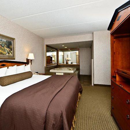Ramada By Wyndham Plymouth Hotel & Conference Center Pokoj fotografie